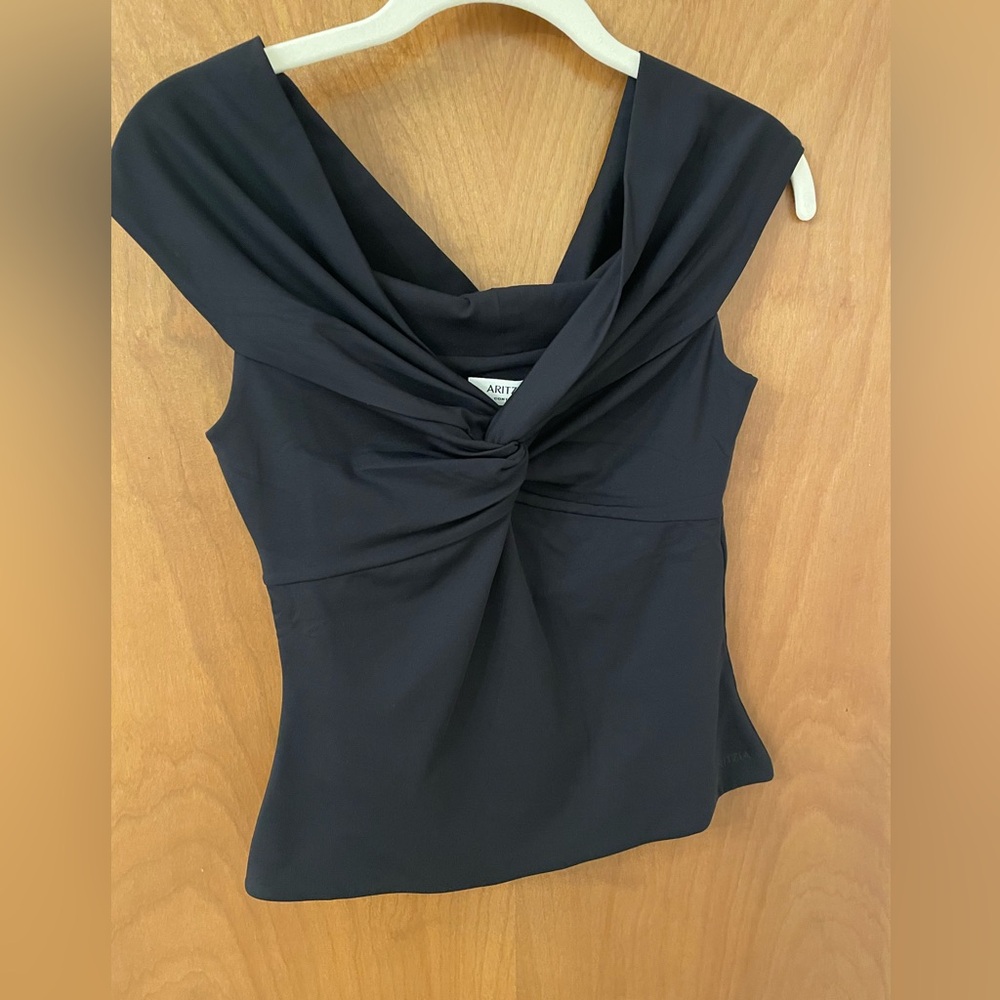 Aritzia contour twist top